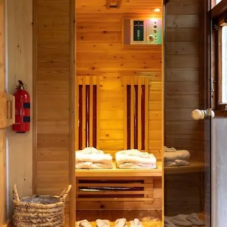 Forest With Lovely Garden & Sauna Apartment
